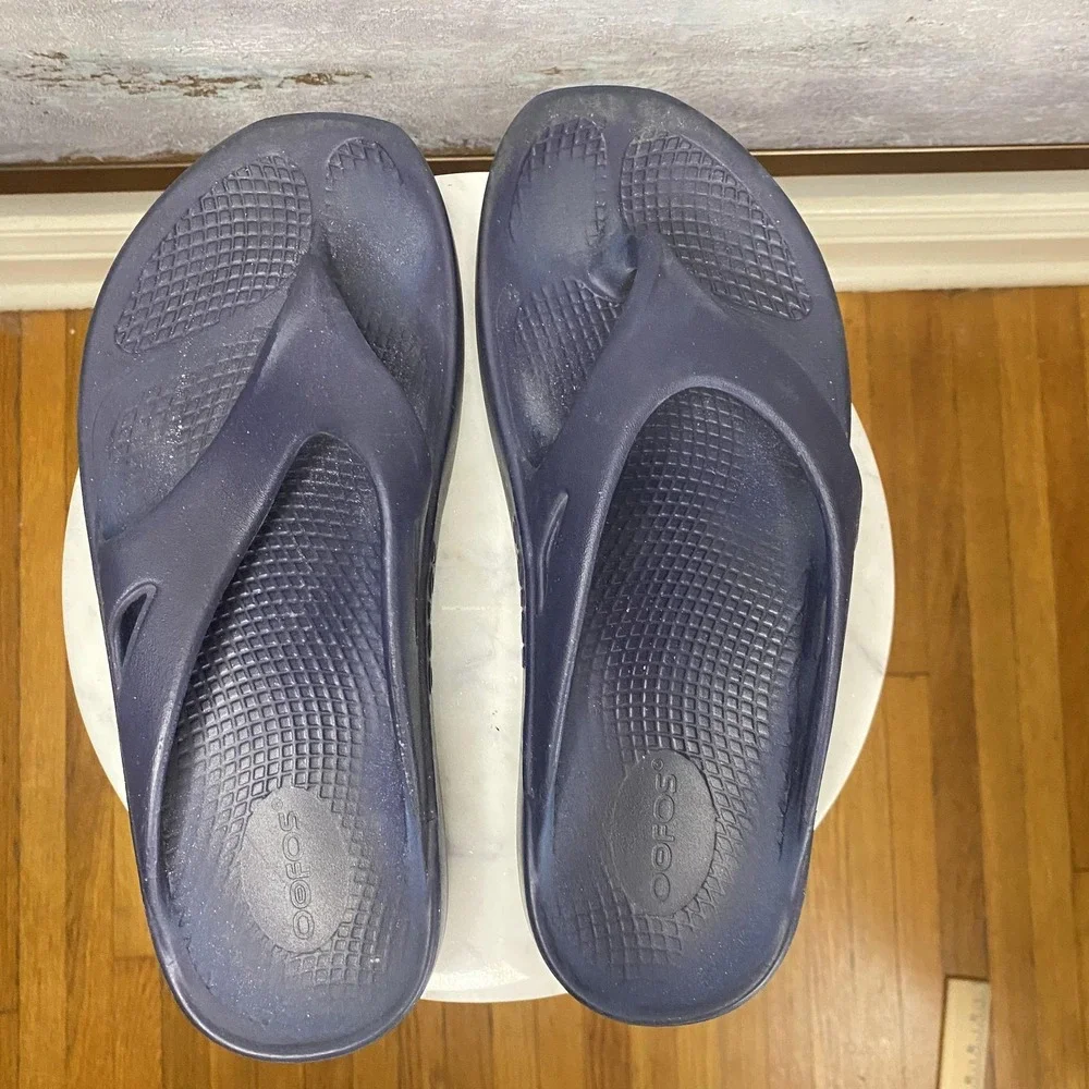 OOFOS Sandals Shoes Mens Size 7 Blue Thong Comfort Recovery Flip Flops